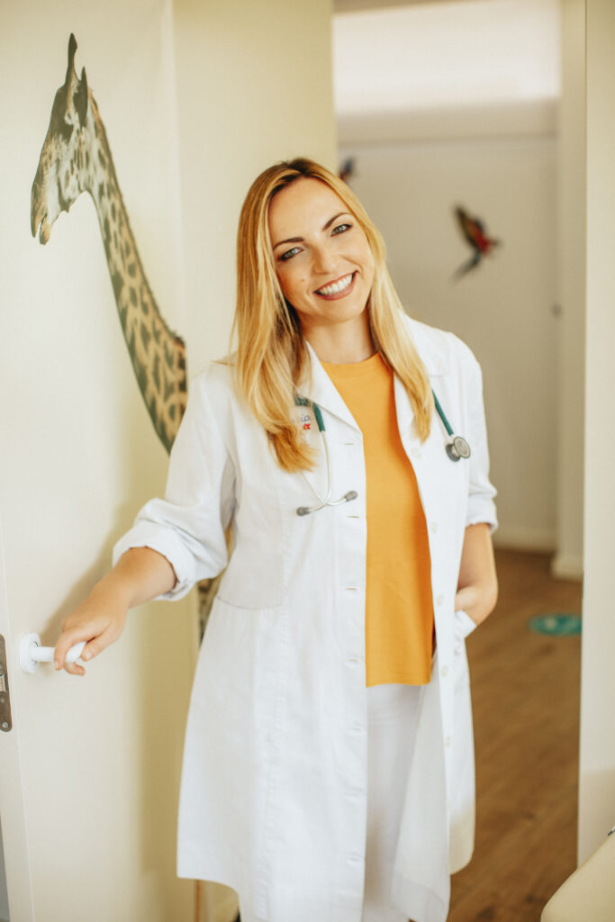 Lucía Galán, pediatra